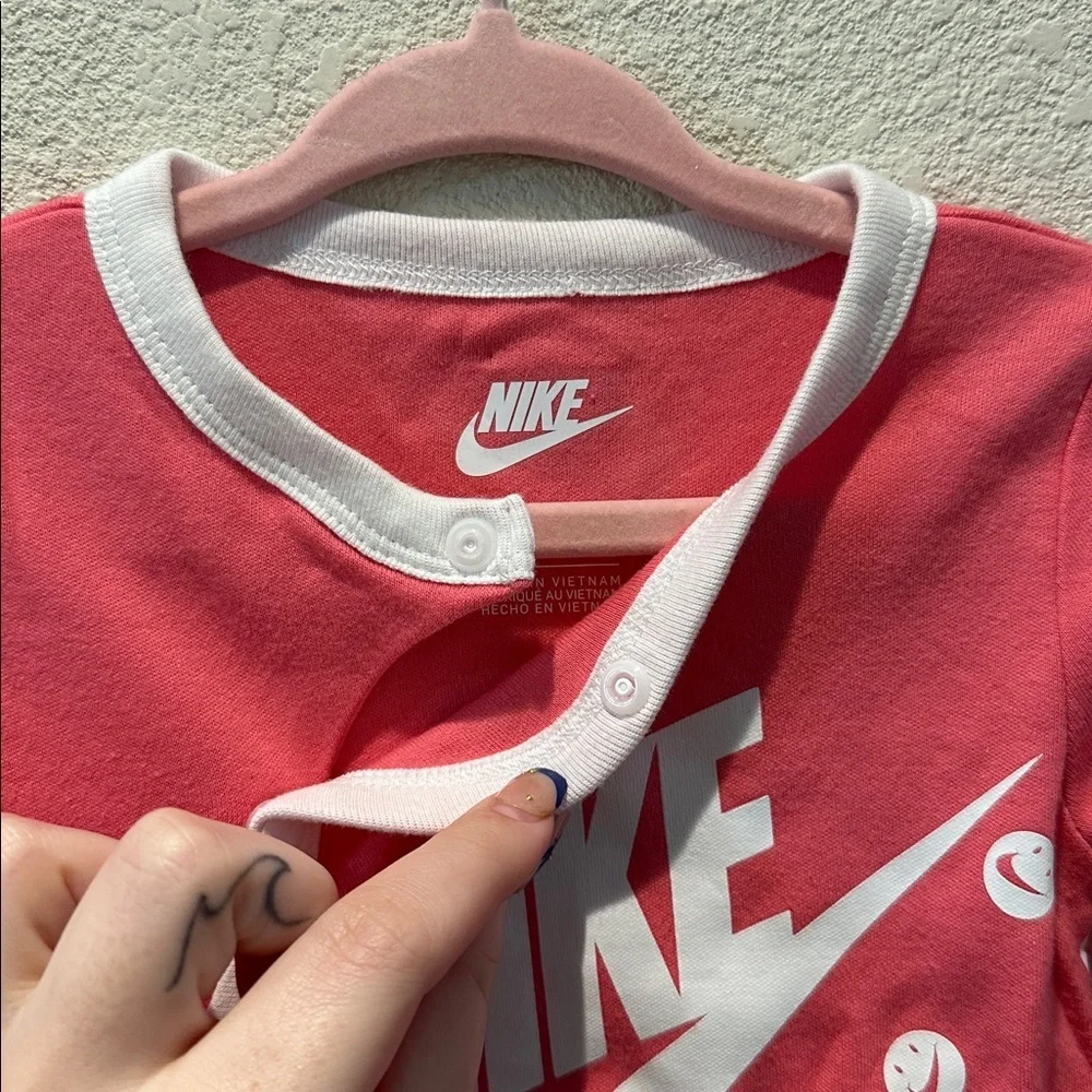 Nike Pink Footed One-Piece with White Logo Size 6M